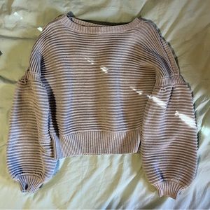 Light blue/gray sweater